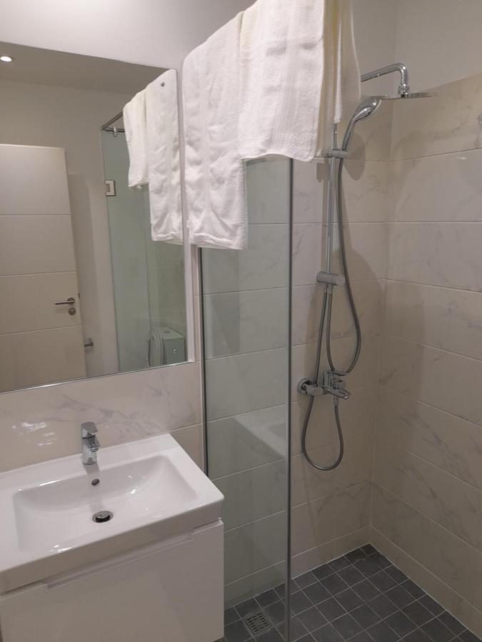 The Lennox D-Plus Apartments Accra Kültér fotó